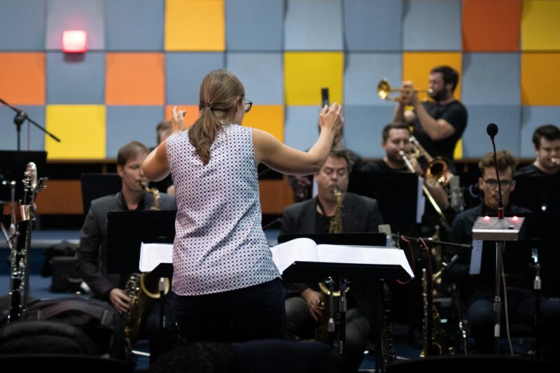 Štěpánka Balcarová a Concept Art Orchestra na slavnostním koncertu 5. ročníku Skladatelské soutěže Karla Krautgartnera 5. října 2021 (foto Jan Mazura)
