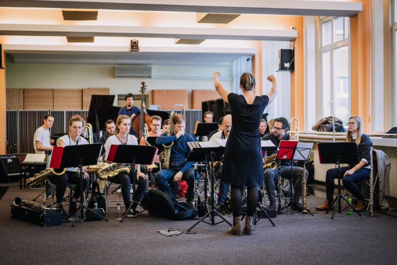 Concept Art Orchestra na zkoušce k projektu Concept Art Orchestra a Jan Mazura – Návraty, Konzervatoř Jaroslava Ježka, 7. 10. 2022 (foto Ondřej Šuran, Storytellers Photography)