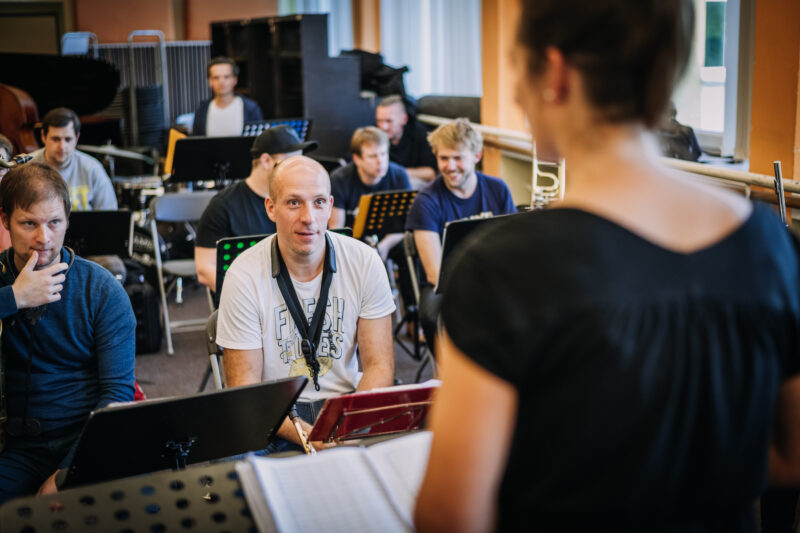 Luboš Soukup a David Fárek na zkoušce k projektu Concept Art Orchestra a Jan Mazura – Návraty, Konzervatoř Jaroslava Ježka, 7. 10. 2022 (foto Ondřej Šuran, Storytellers Photography)