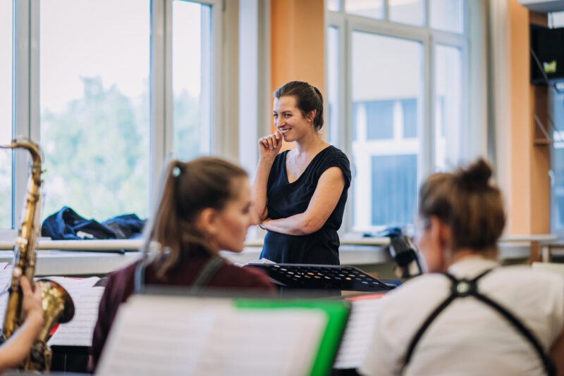 Štěpánka Balcarová na zkoušce k projektu Concept Art Orchestra a Jan Mazura – Návraty, Konzervatoř Jaroslava Ježka, 7. 10. 2022 (foto Ondřej Šuran, Storytellers Photography)